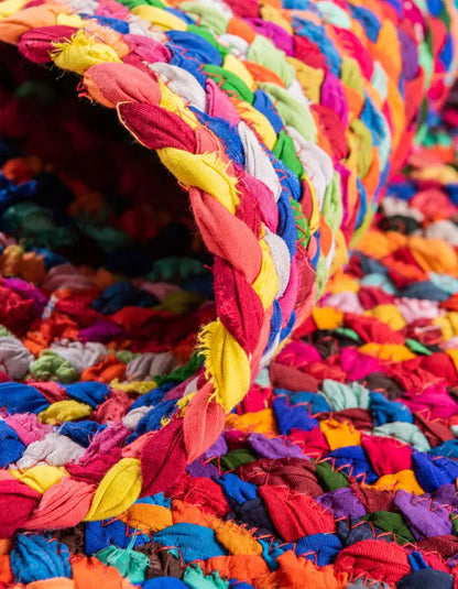 Handwoven Oval Braided Area Rug (Vibrant Colors, Eco-Friendly)